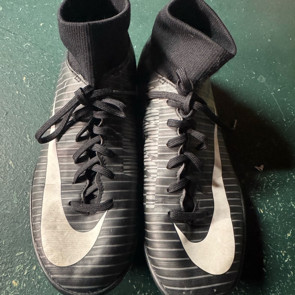 Nike Kids Mercurial Turf Soccer Shoes - Youth 5.5